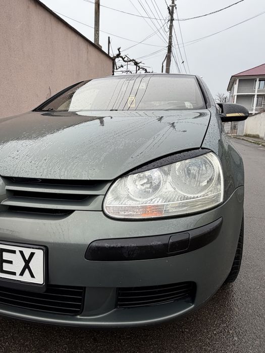 Volkswagen Golf 5 1.6 fsi