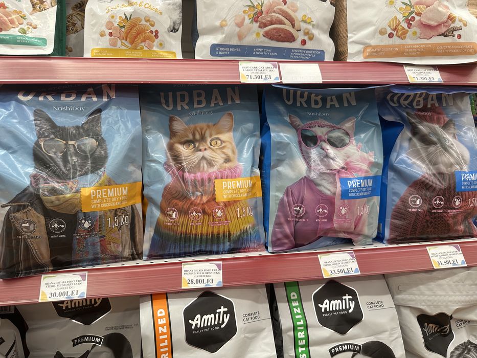 Hrana pentru pisici si caini