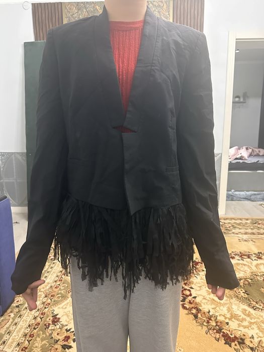 Пиджаки 42-44 размер оригинал