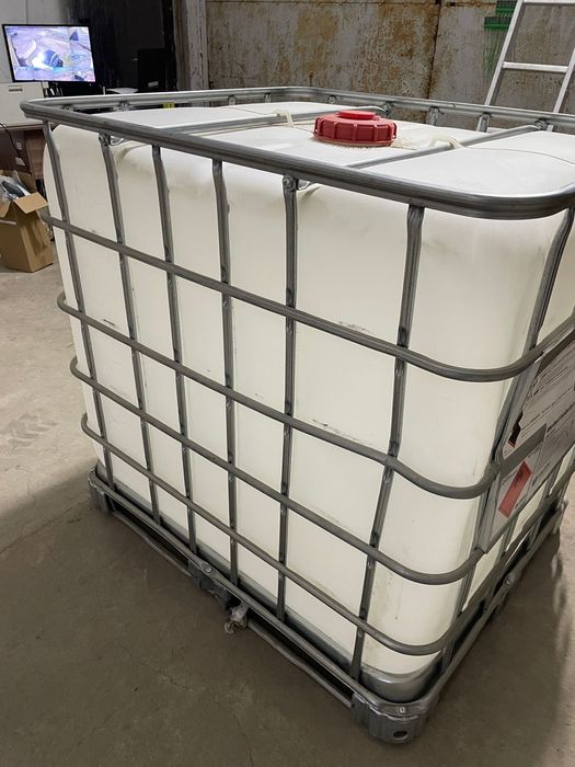 Продам кубовую бочку