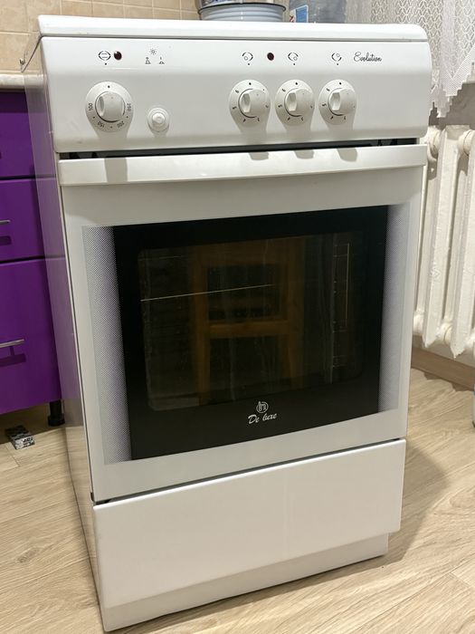 продам 3х комфорочную эл. плиту