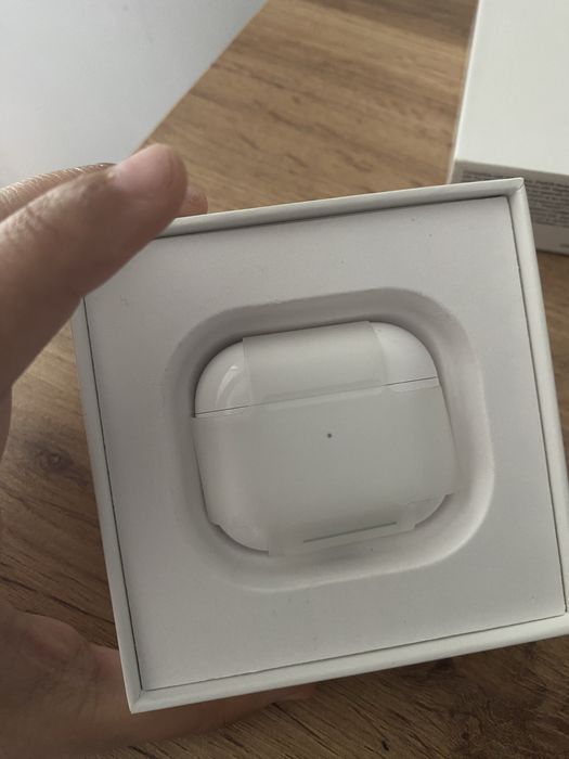 AirPods оригинал, полный комплект