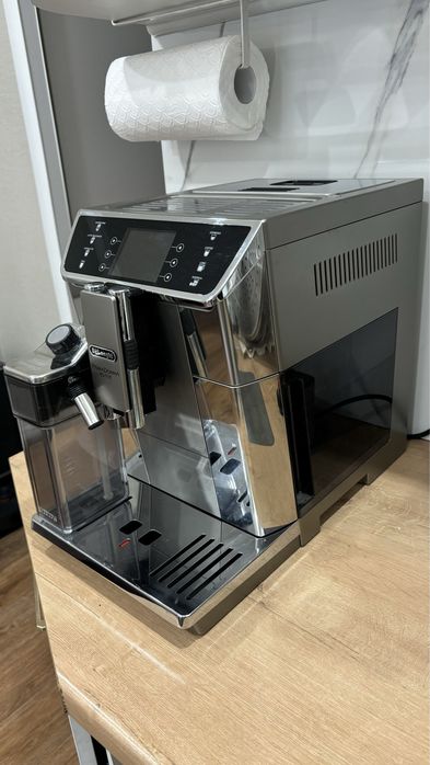 Кофемашина Delonghi