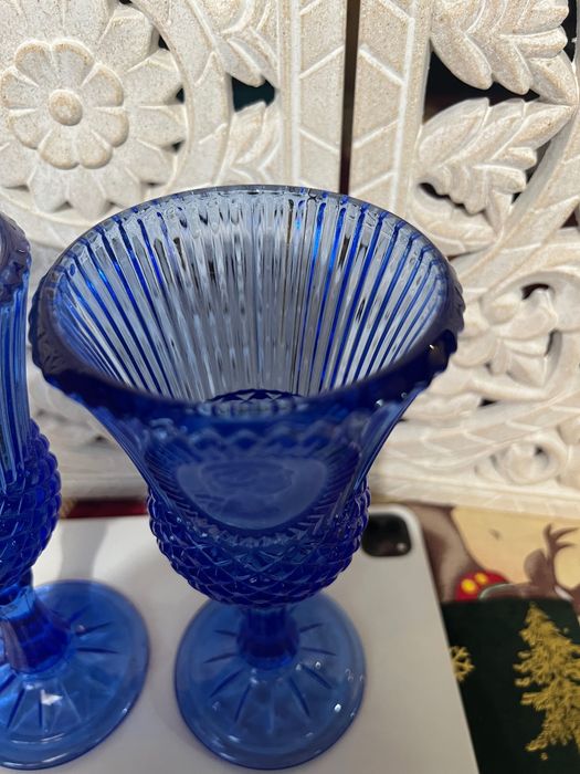 Set 2 pahare vintage Avon cobalt blue – cameo, variantă rară