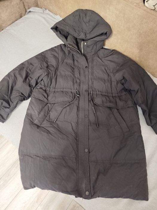 Продам  черную куртку демисезон