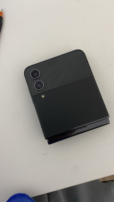 Galaxy Z Flip 4