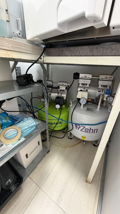 Se vând echipamente stomatologice în stare de funcționare: