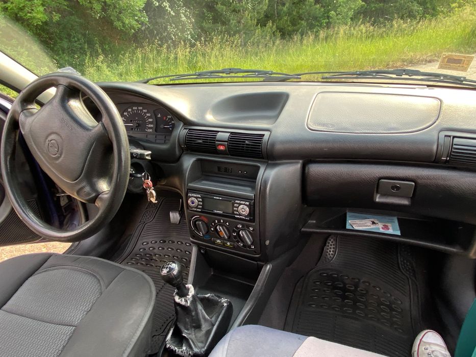 Opel Astra 1.4 бензин