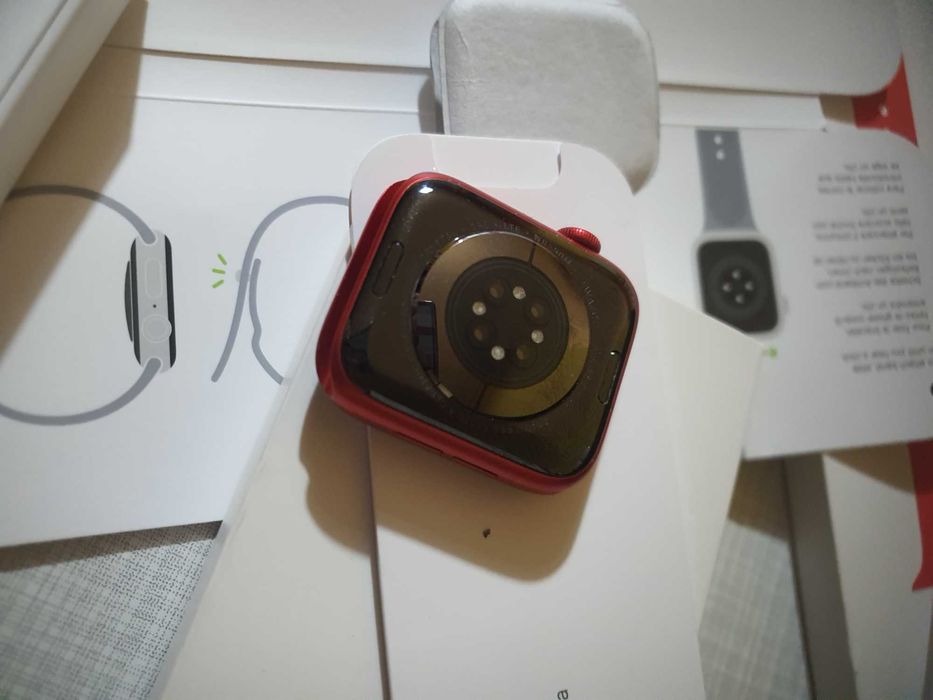 Apple Watch Series 6 GPS + Cellular, 44mm RED