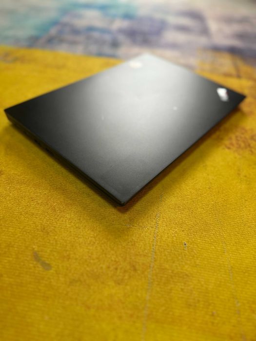 laptop Lenovo Thinkpad L390, i3 gen 8, 8 gb ddr4, ssd samsung