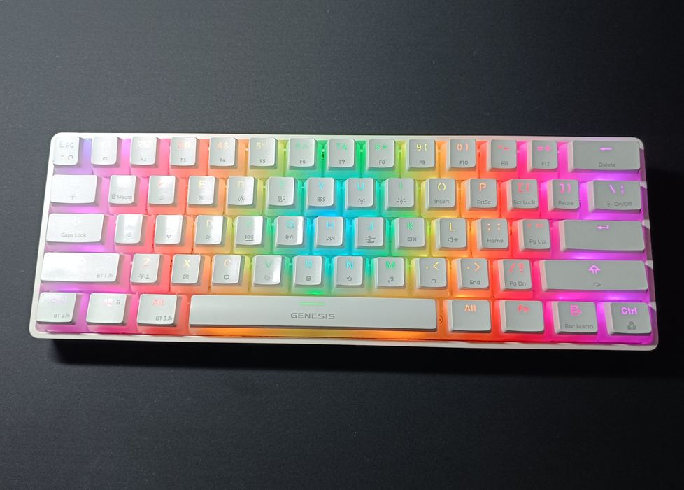 ГЕЙМЪРСКА Клавиатура Genesis Thor 660