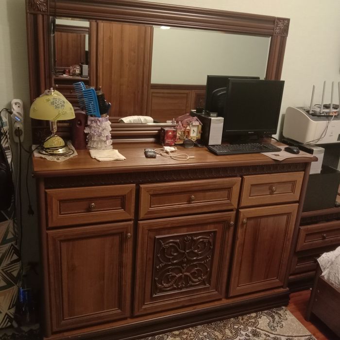 Спальный гарнитур