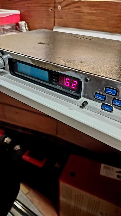 Култов китарен лампов процесор от 90-те - Digitech Valve FX.