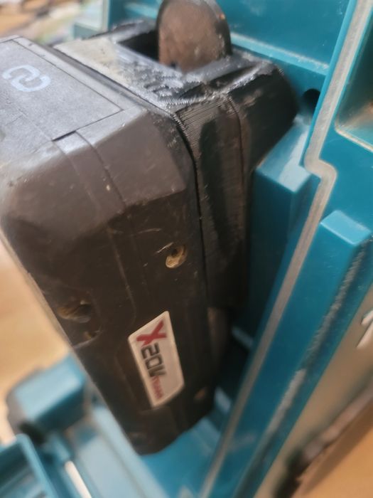 Boxa de santier makita bmr100