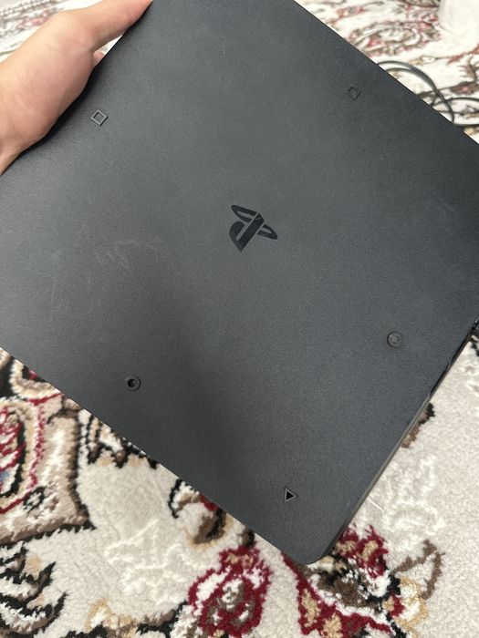Ps 4 slim 1TB с 15 играми
