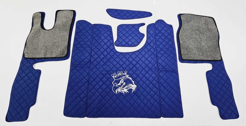 Кожени стелки сиви за SCANIA R NEXT GEN 2017+ с бродиранo логo