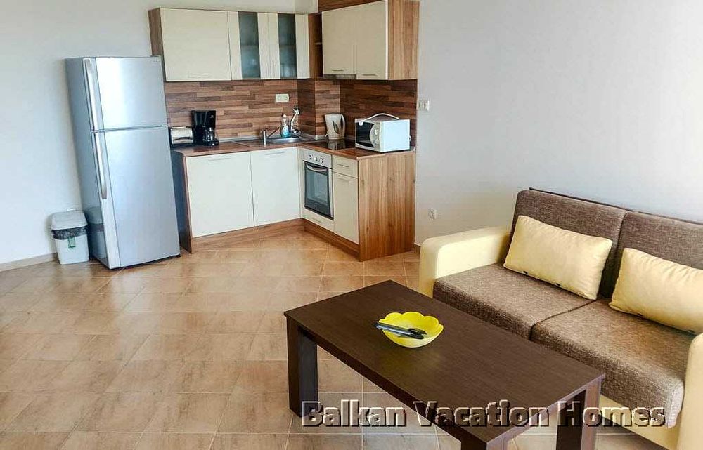 Продава се Двустаен апартамент в Бяла - 84 кв.м за 834 €/кв.м - Снимка #3