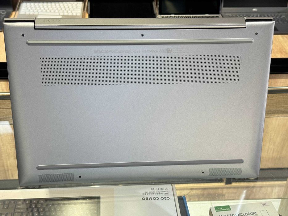 HP ENVY Laptop 17 16 gb, 1TB SSD