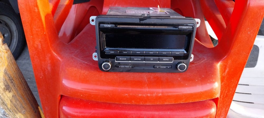 Vând radio cd de golf și santafe aproape noi