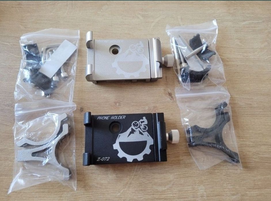 Suport metalic telefon mobil pentru trotineta, bicicleta, moto etc