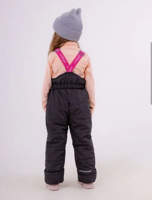 Продам зимний комбинезон на девочку