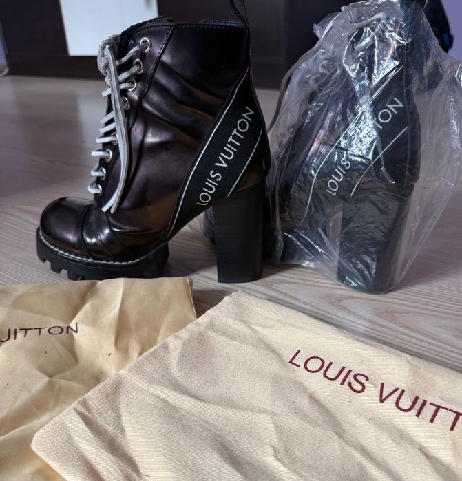 боти на ток Louis Vuitton