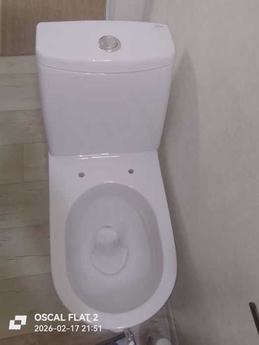 Унитаз в очень зорошем состоянии