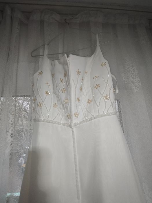 Se vinde rochie de mireasă