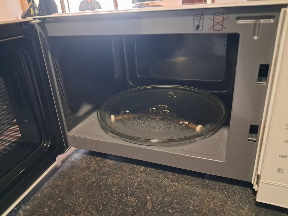 Микровълнова фурна BOSCH