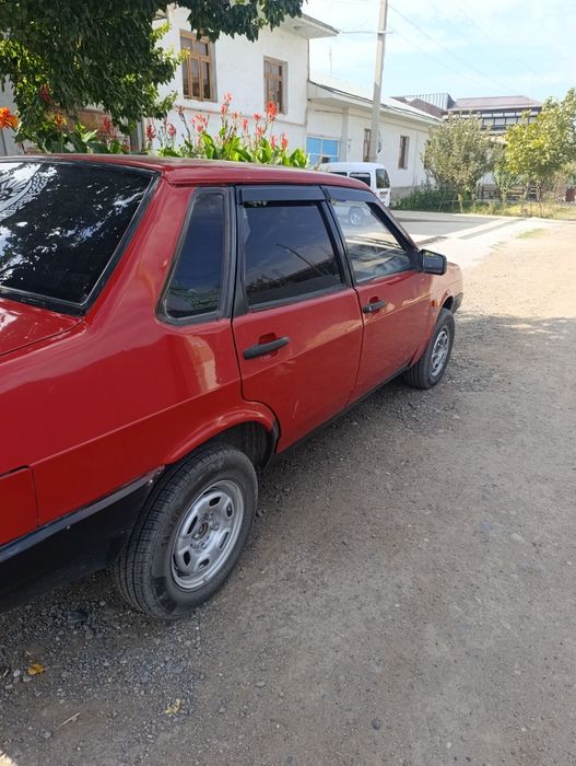 Lada vaz 21099 .