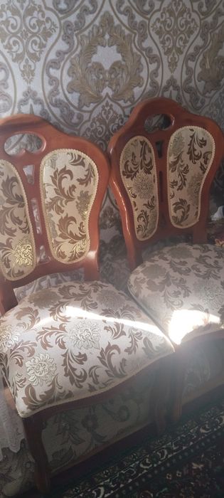 Стол стул сотилади