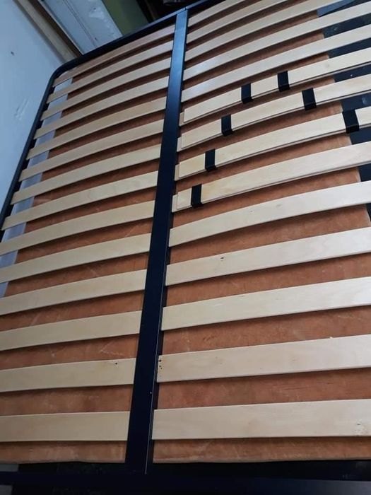 Подматрачни рамки метални и метални легла с крака