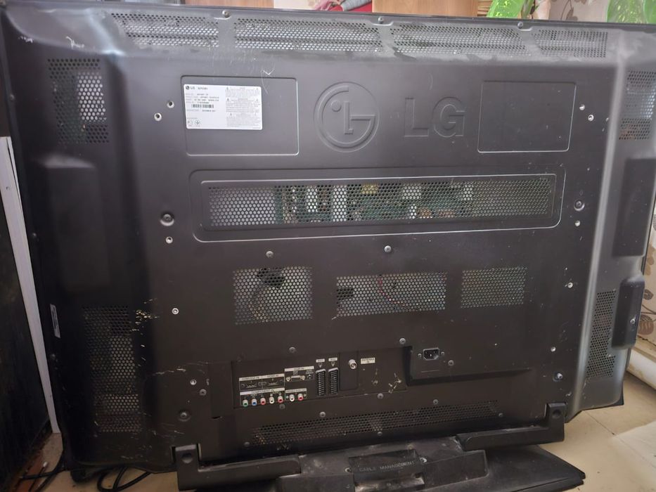 Продам Телевизор lg