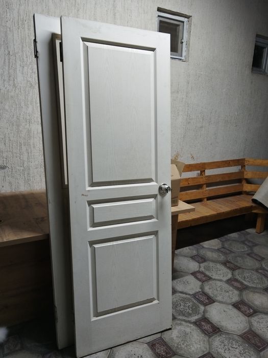 Двери меж комнатные