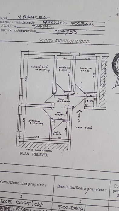 Vând ap 3 camere parter