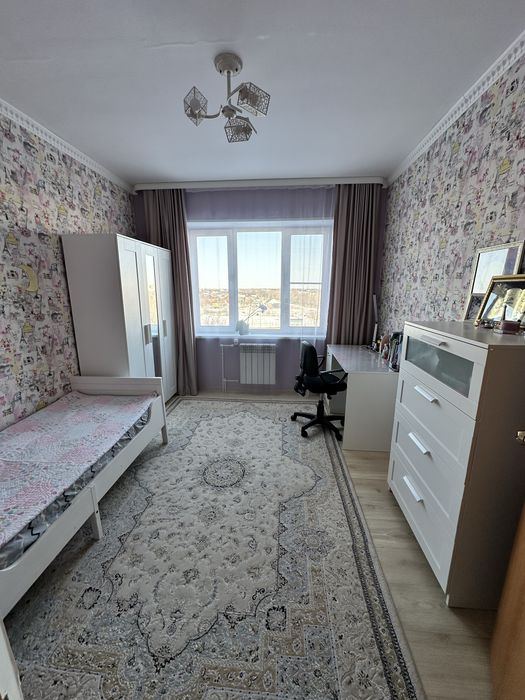 Продам трехкомнатную квартиру