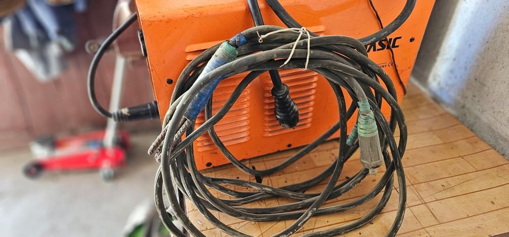 Сварочный аппарат  Jasic Arc 250