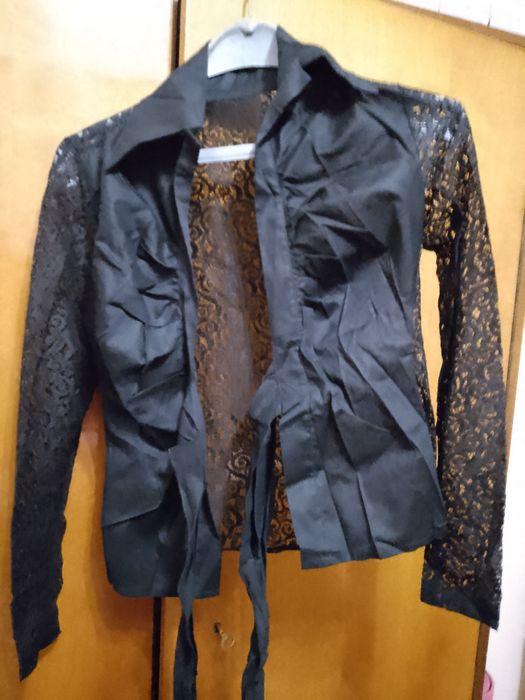 Дамска риза, бюстие и блуза