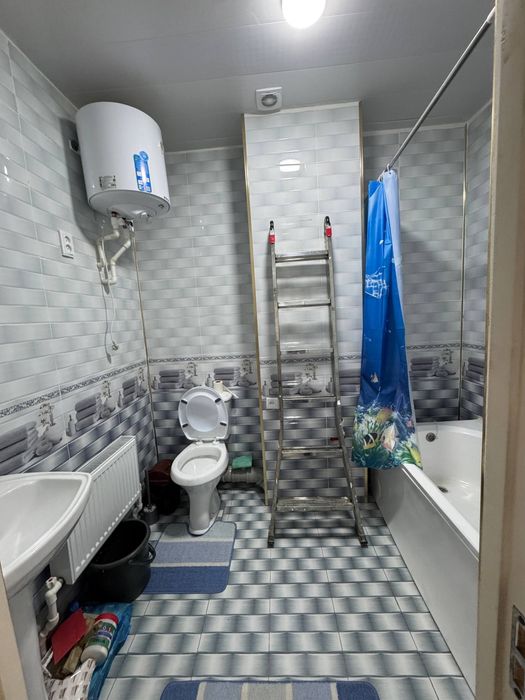 1 xona 2 xona qilingan uy sotiladi