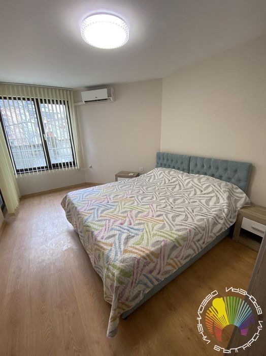 Дава се под наем Тристаен апартамент в Бургас, Център - 120 кв.м за 765 € - Снимка #9