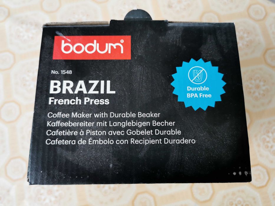 Vand cafetiera cu piston marca Bodum, 1l, noua,pret 130 lei!