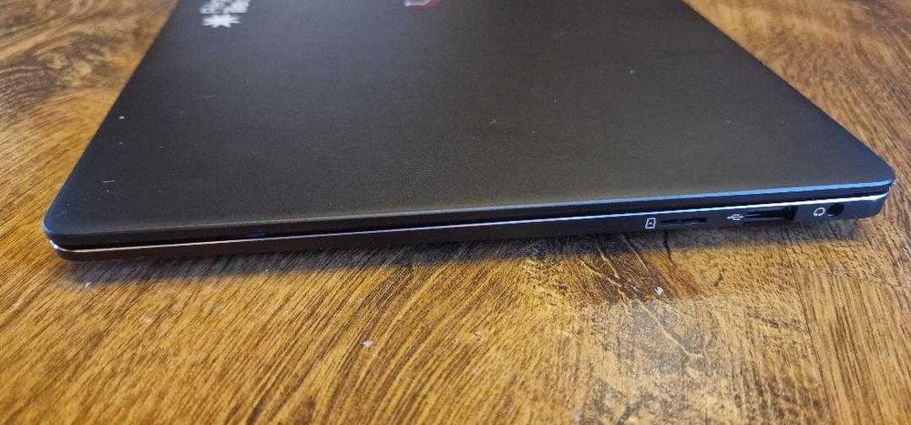 Laptop UNOWHY Y13 parolat pe bios