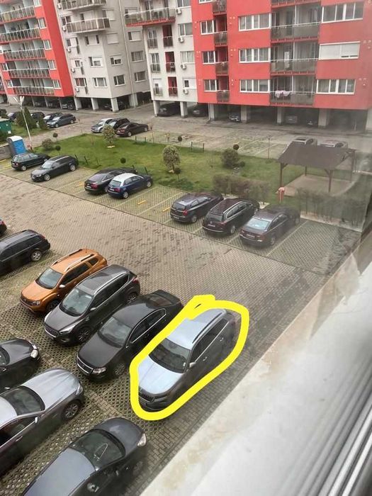 Inchiriez loc de parcare ARED UTA