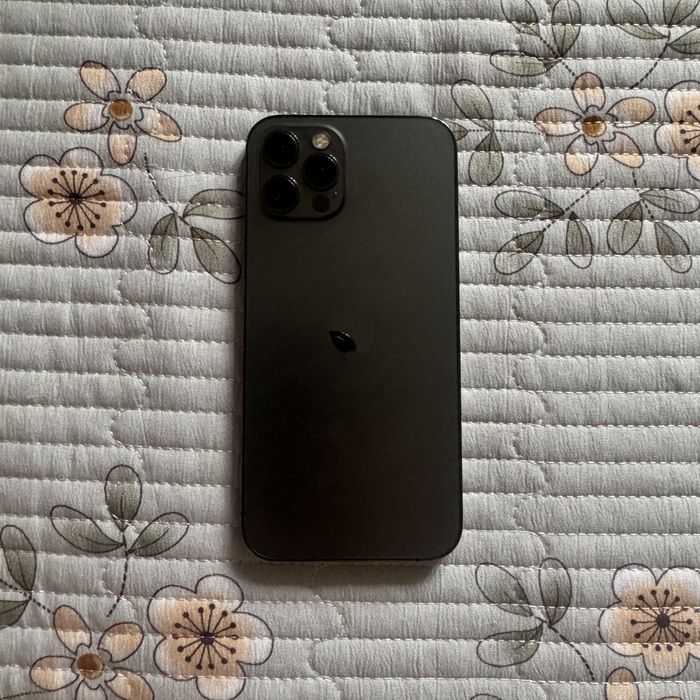 Iphone 12 pro 256гб в идеале