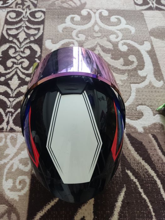 Шлем Бу почти новый