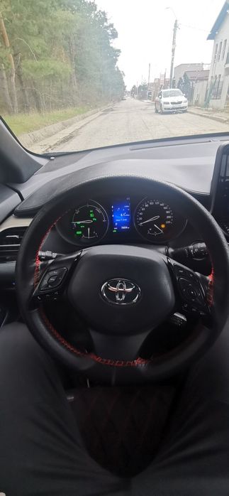 Toyota C-HR  Hybrid