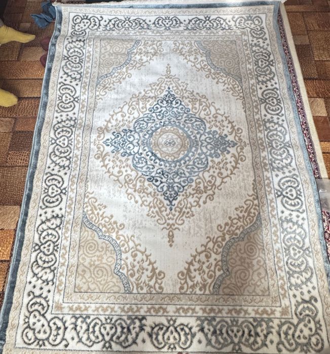 Ковер новый 20.000 тг