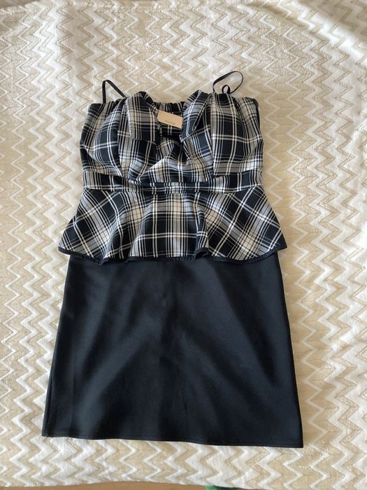 Елегантна черна рокля