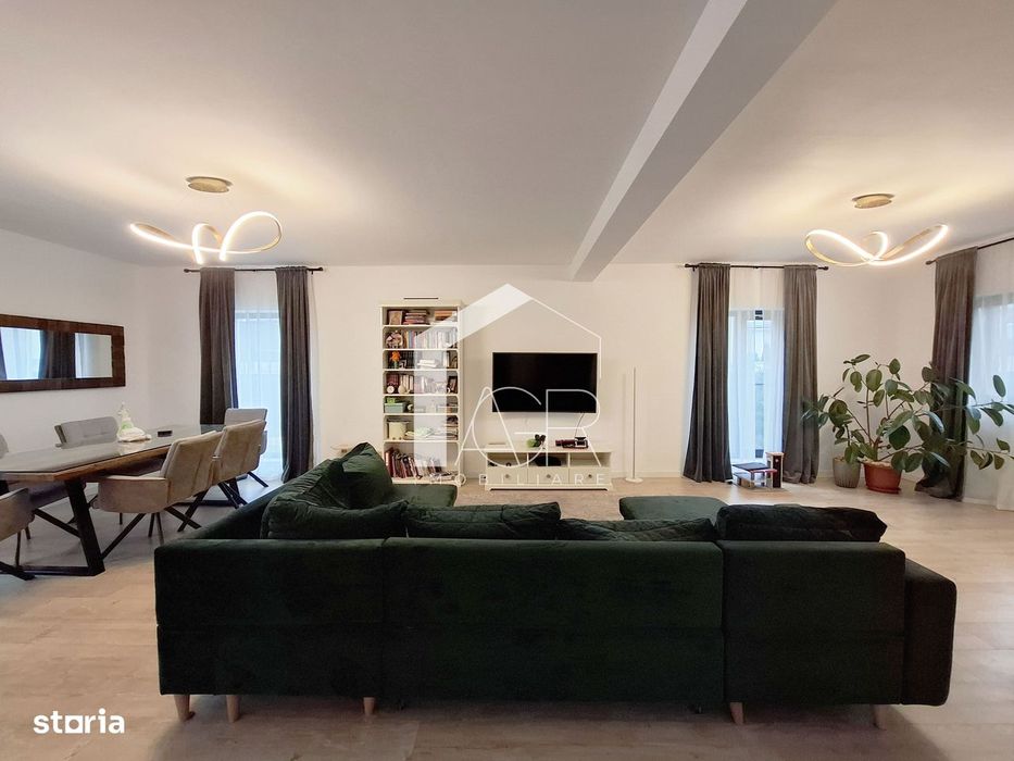 Vila P+1E, cu 5 camere, Paulesti