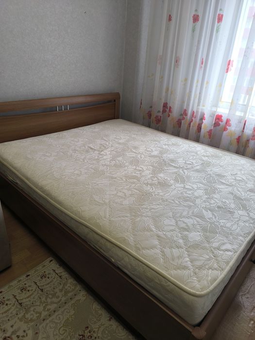 Кровать двуспальная